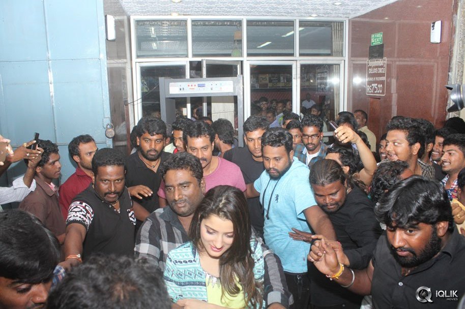 Eedu-Gold-Ehe-Movie-Song-Launch-At-Jagadamba-Theater-Vizag